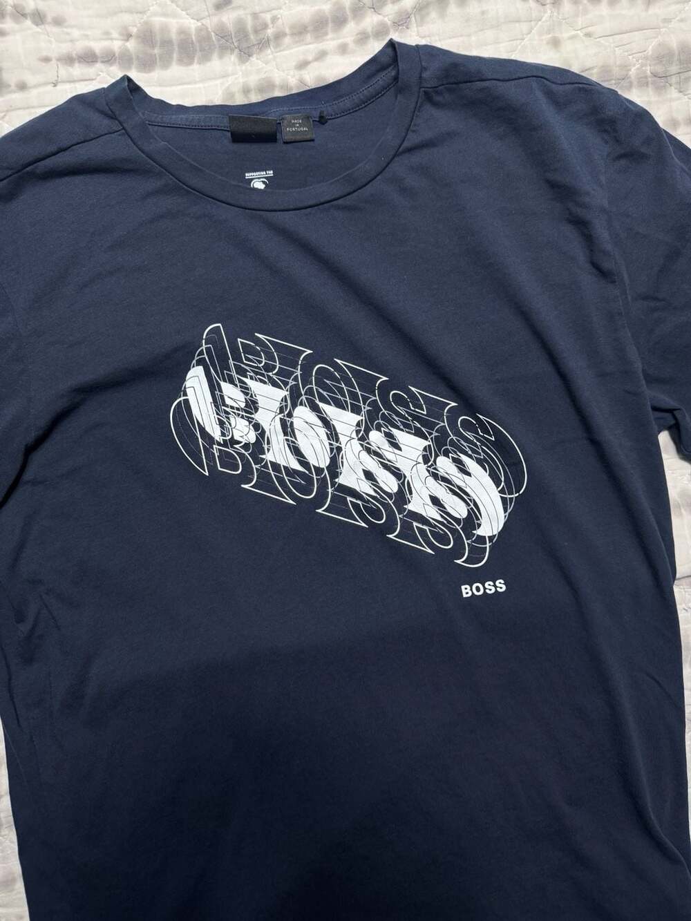 Hugo Boss Men's Large Navy Blue Tee Graphic Logo T-Shirt